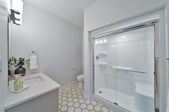 









142


Rosybloom

LANE,
Ile Des Chenes,




MB
R4A 0G5

