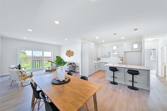 









142


Rosybloom

LANE,
Ile Des Chenes,




MB
R4A 0G5

