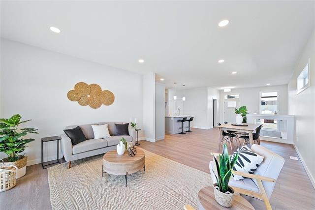 









142


Rosybloom

LANE,
Ile Des Chenes,




MB
R4A 0G5


