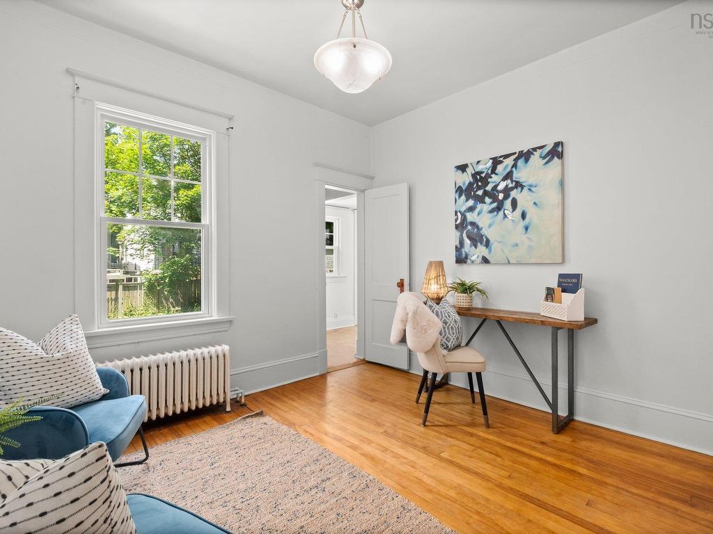 












6277 Lawrence Street

,
Halifax,




NS
B3L 1J8

