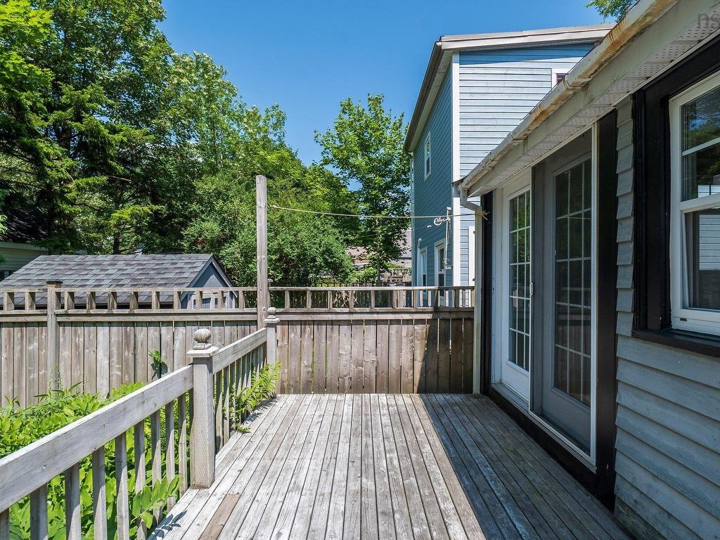 












6277 Lawrence Street

,
Halifax,




NS
B3L 1J8

