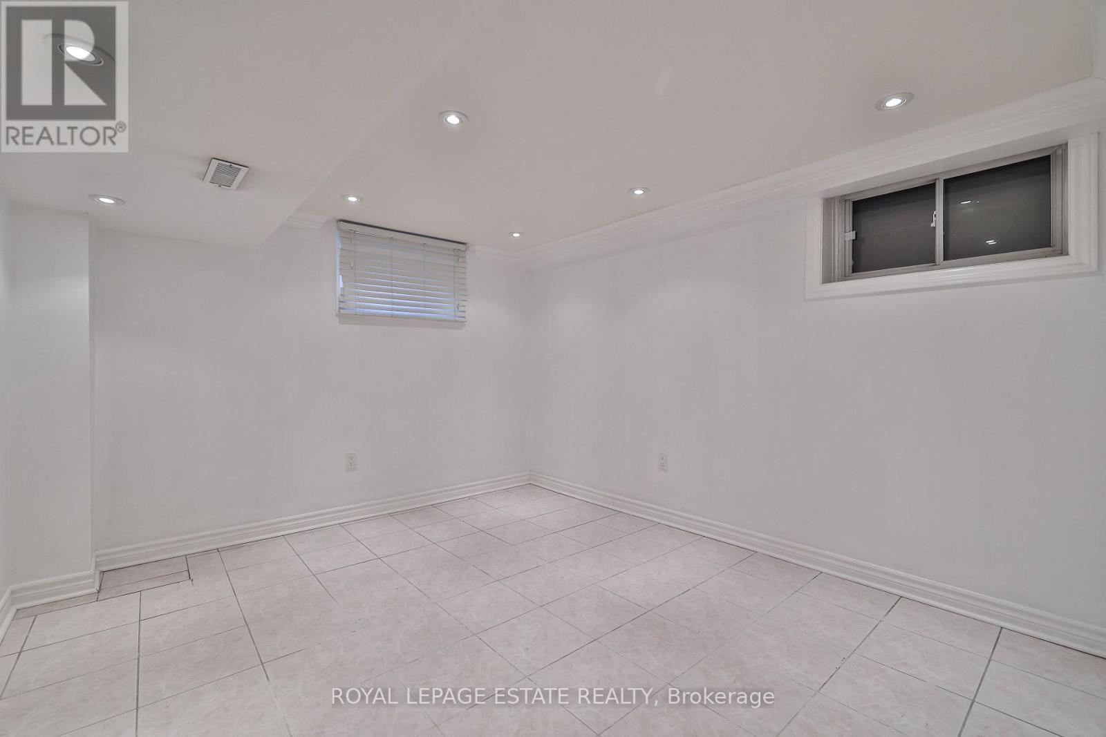 












1279 WESTON ROAD

,
Toronto,




Ontario
M6M4R2

