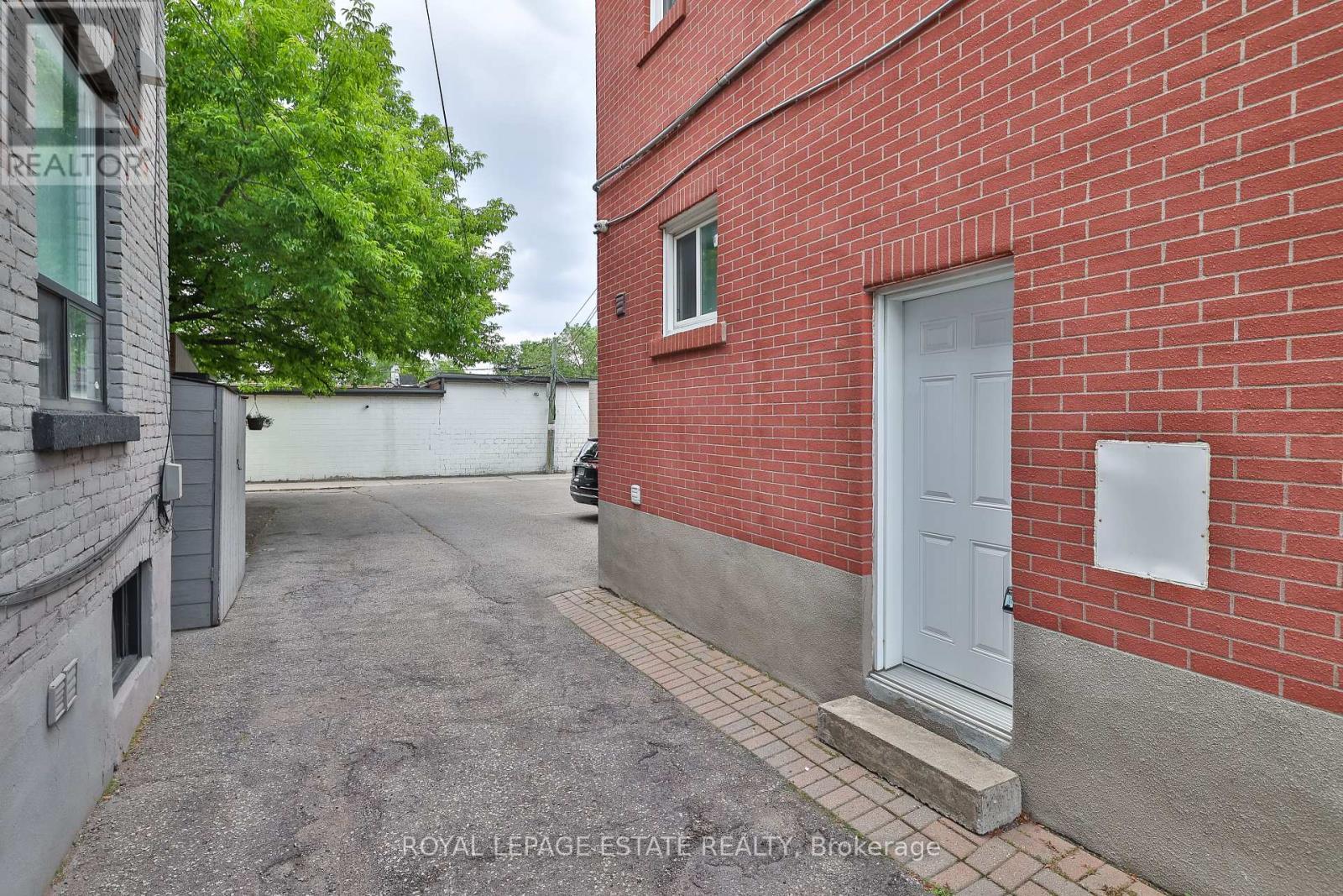 












1279 WESTON ROAD

,
Toronto,




Ontario
M6M4R2

