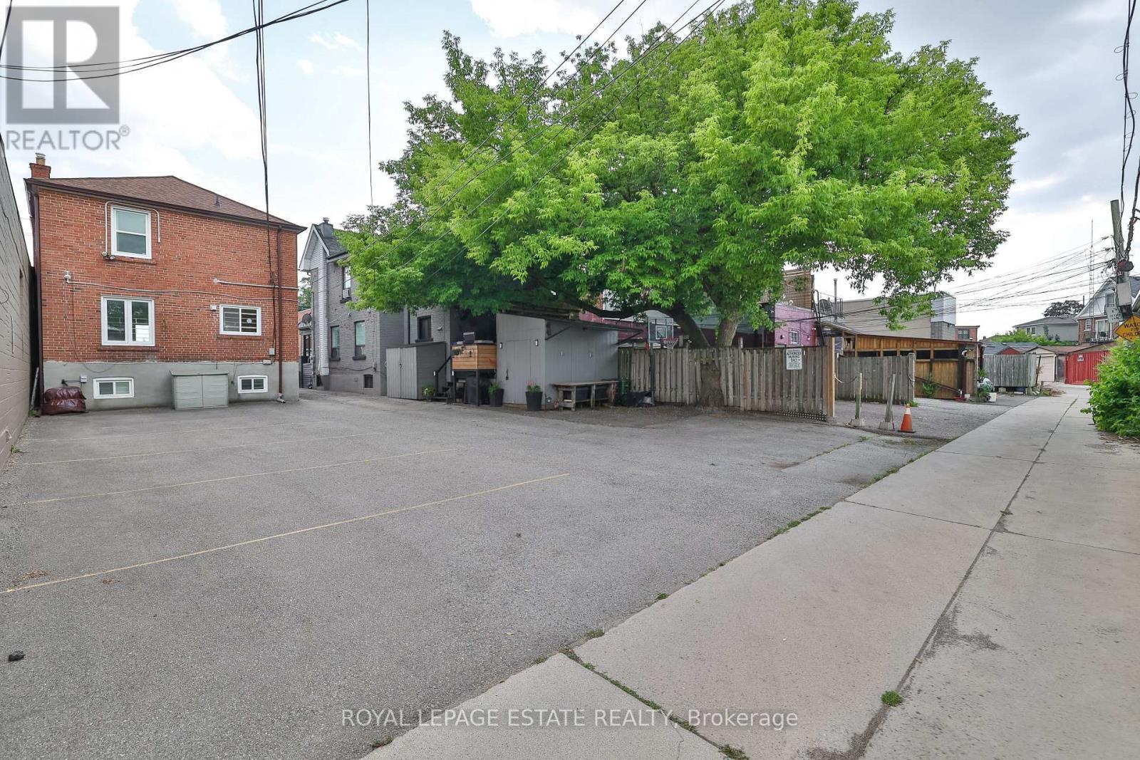 












1279 WESTON ROAD

,
Toronto,




Ontario
M6M4R2

