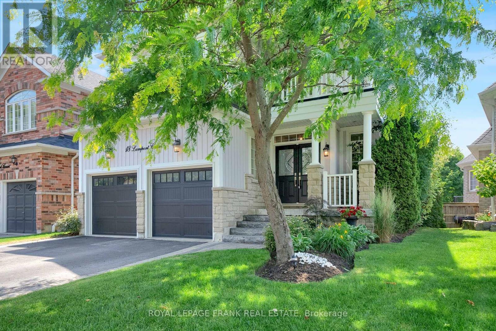 












18 LAMPORT COURT

,
Whitby (Brooklin),




Ontario
L1M0B1


