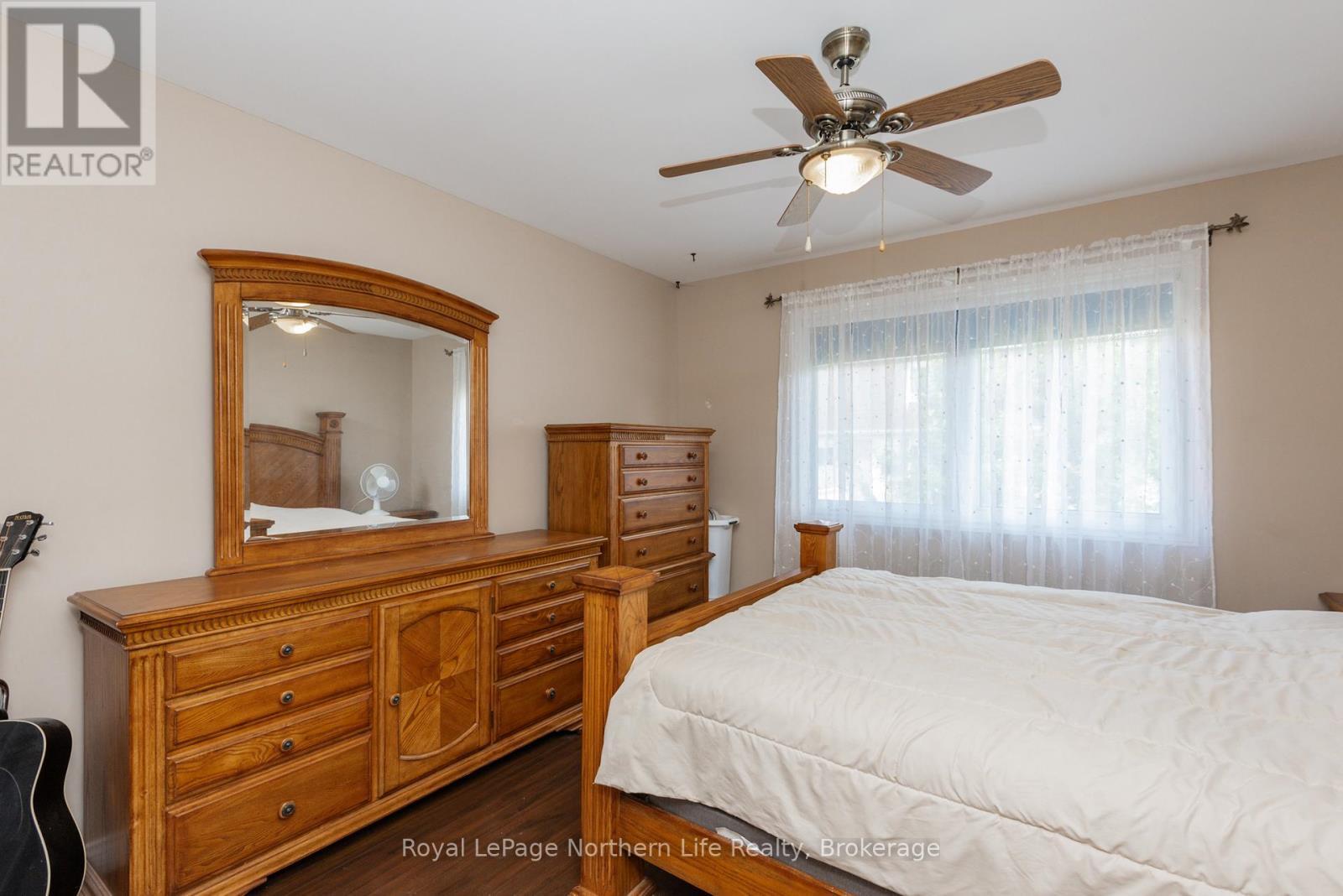 












28 MARIAH STREET

,
North Bay (Ferris),




Ontario
P1A4L9

