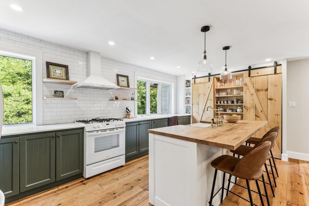 









3


Ch. du Vallon

,
Chelsea,




QC
J9B1P5

