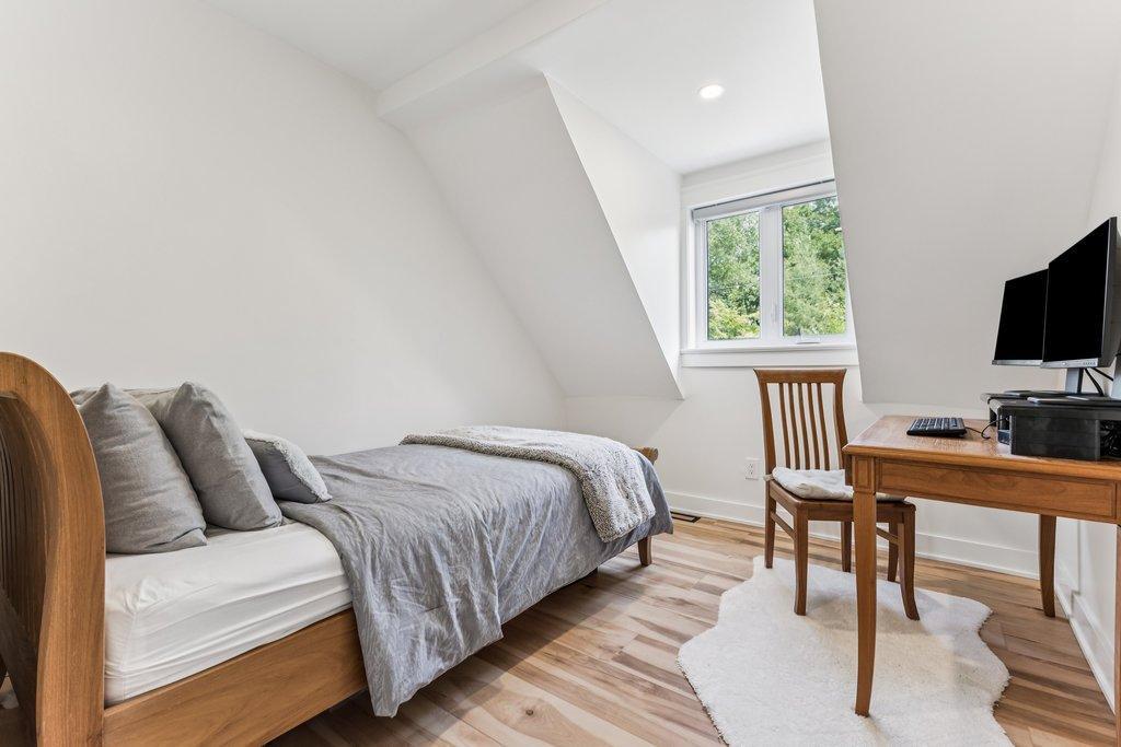 









3


Ch. du Vallon

,
Chelsea,




QC
J9B1P5

