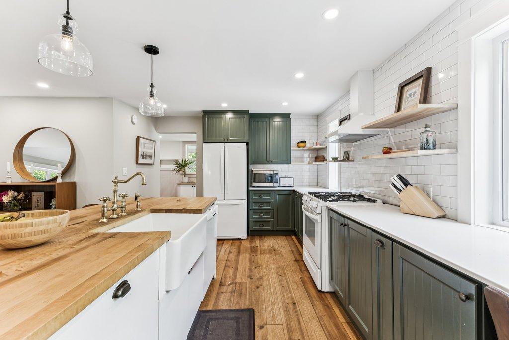 









3


Ch. du Vallon

,
Chelsea,




QC
J9B1P5

