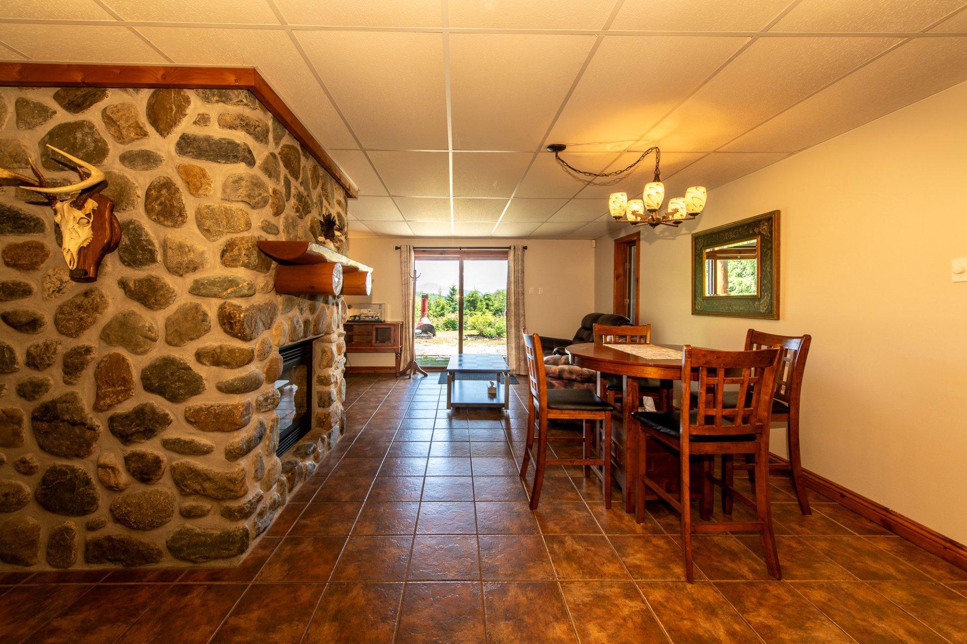 









5


Ch. Ledoux

,
Saint-Étienne-de-Bolton,




QC
J0E2E0

