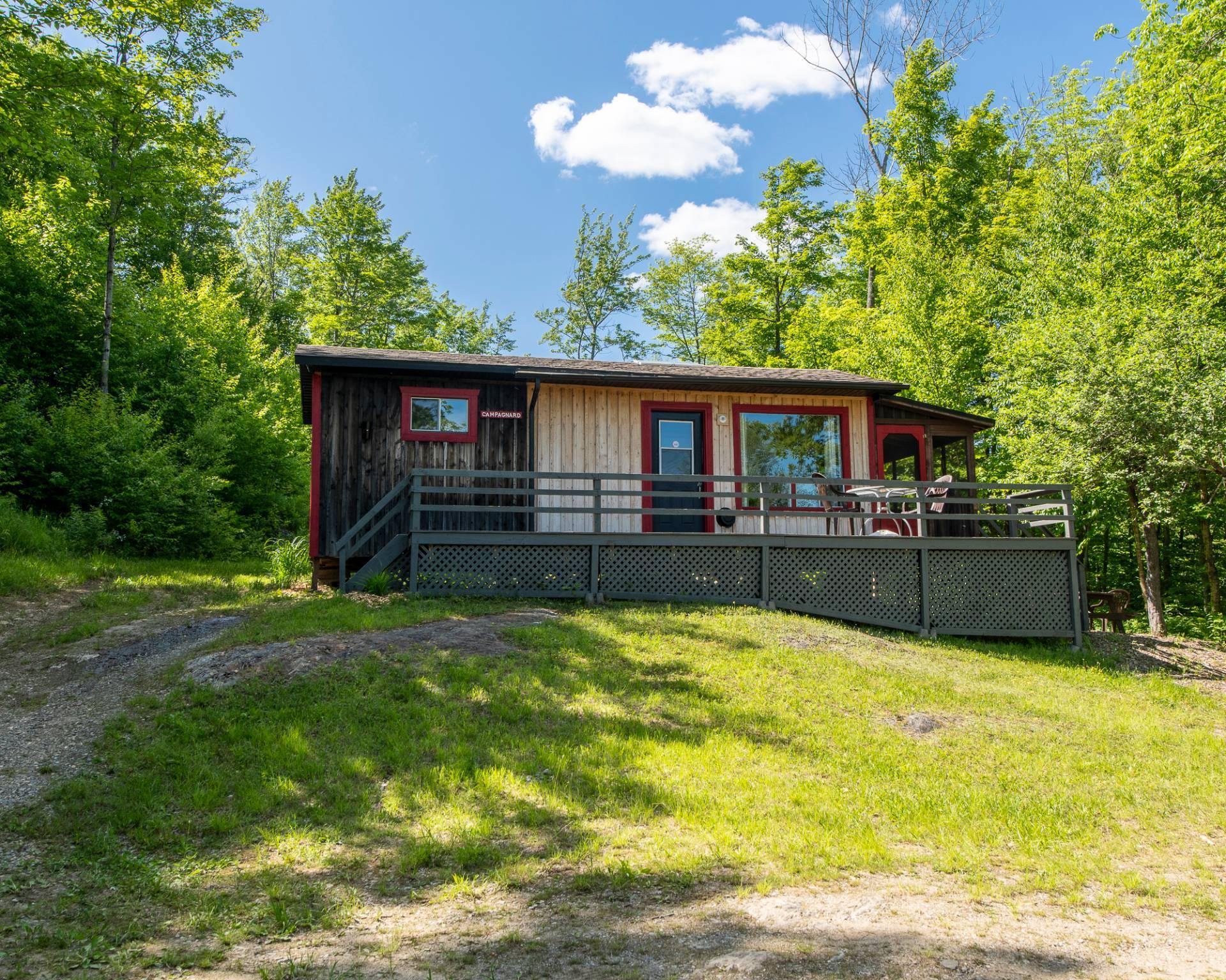 









5


Ch. Ledoux

,
Saint-Étienne-de-Bolton,




QC
J0E2E0

