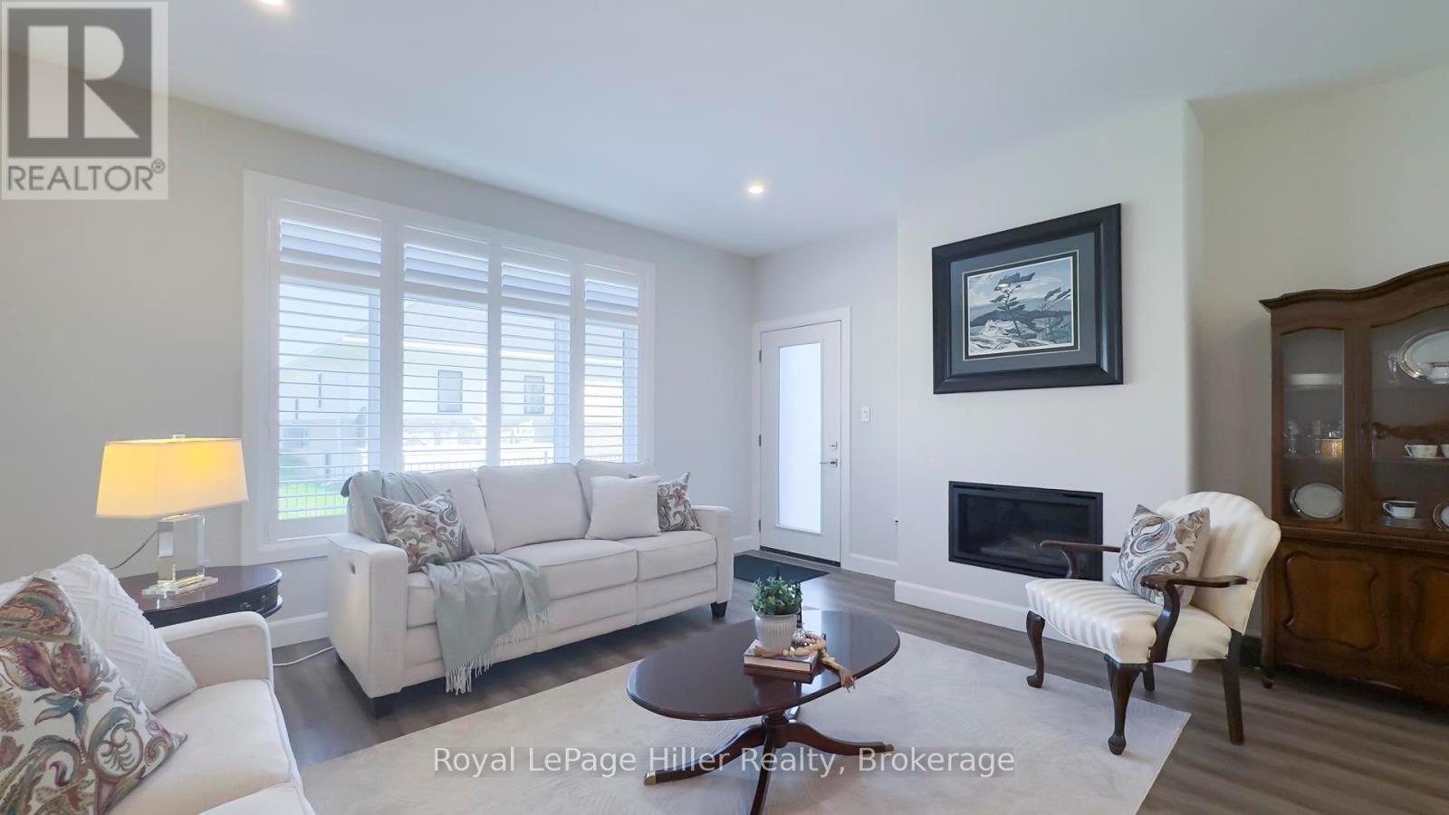 












3 - 24 UPPER THAMES LANE

,
West Perth (Mitchell),




Ontario
N0K1N0

