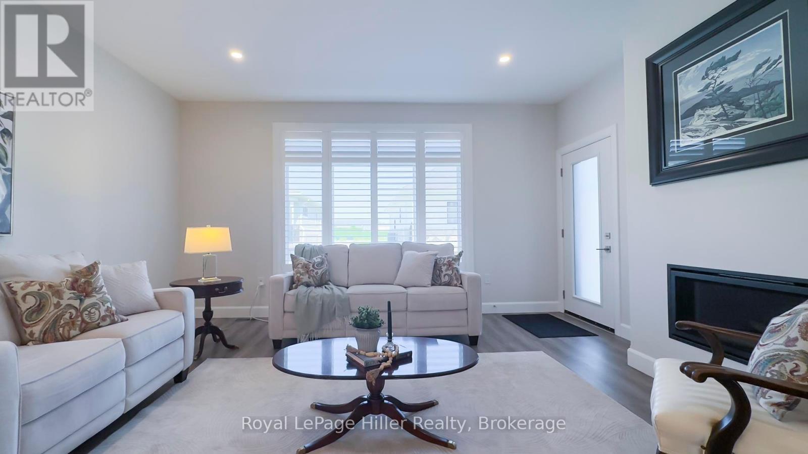 












3 - 24 UPPER THAMES LANE

,
West Perth (Mitchell),




Ontario
N0K1N0

