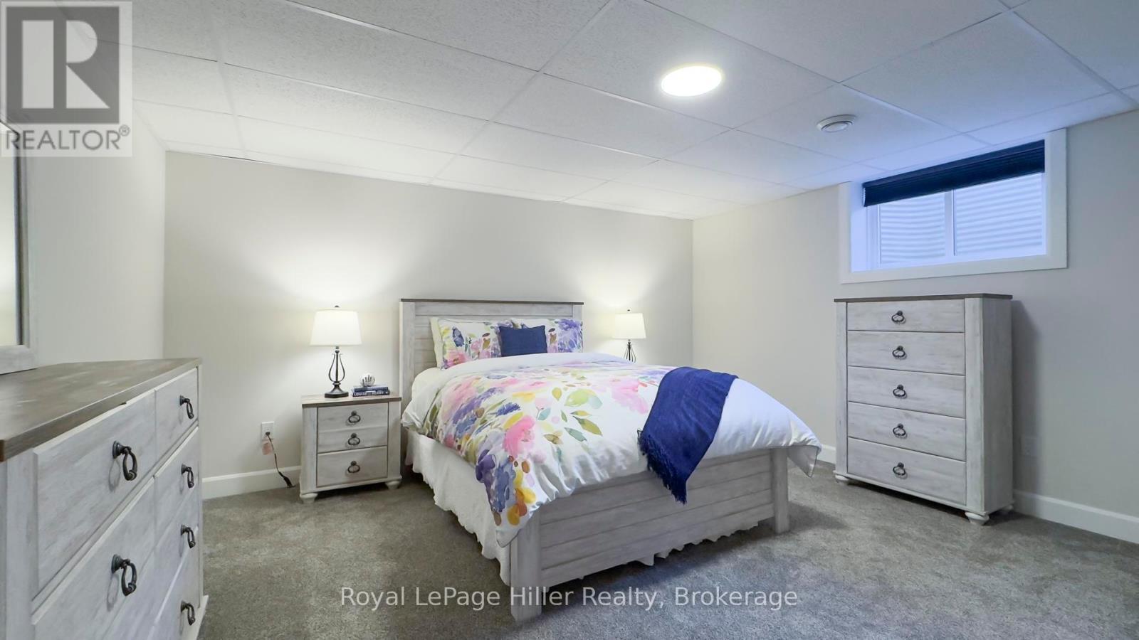 












3 - 24 UPPER THAMES LANE

,
West Perth (Mitchell),




Ontario
N0K1N0

