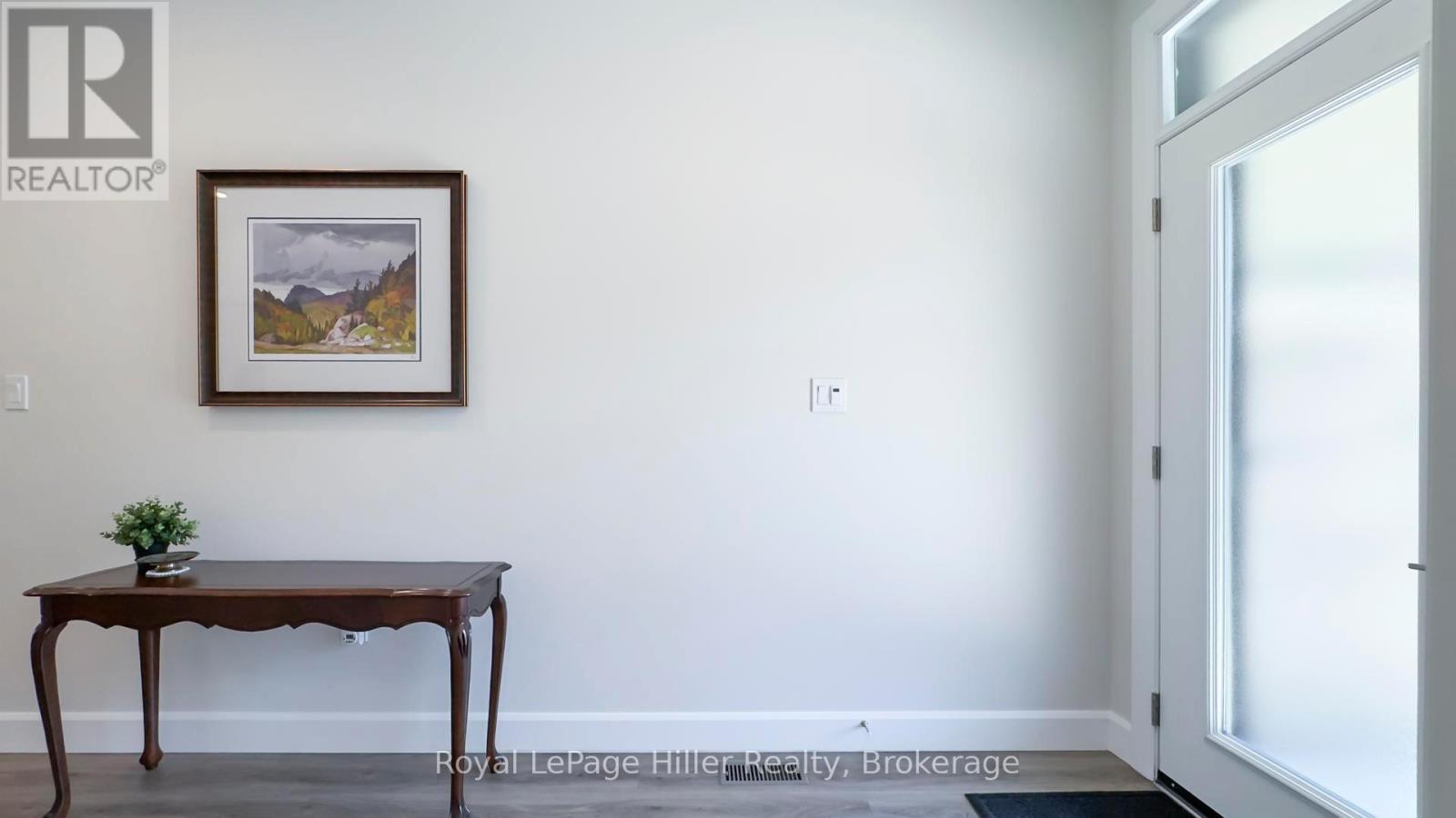 












3 - 24 UPPER THAMES LANE

,
West Perth (Mitchell),




Ontario
N0K1N0

