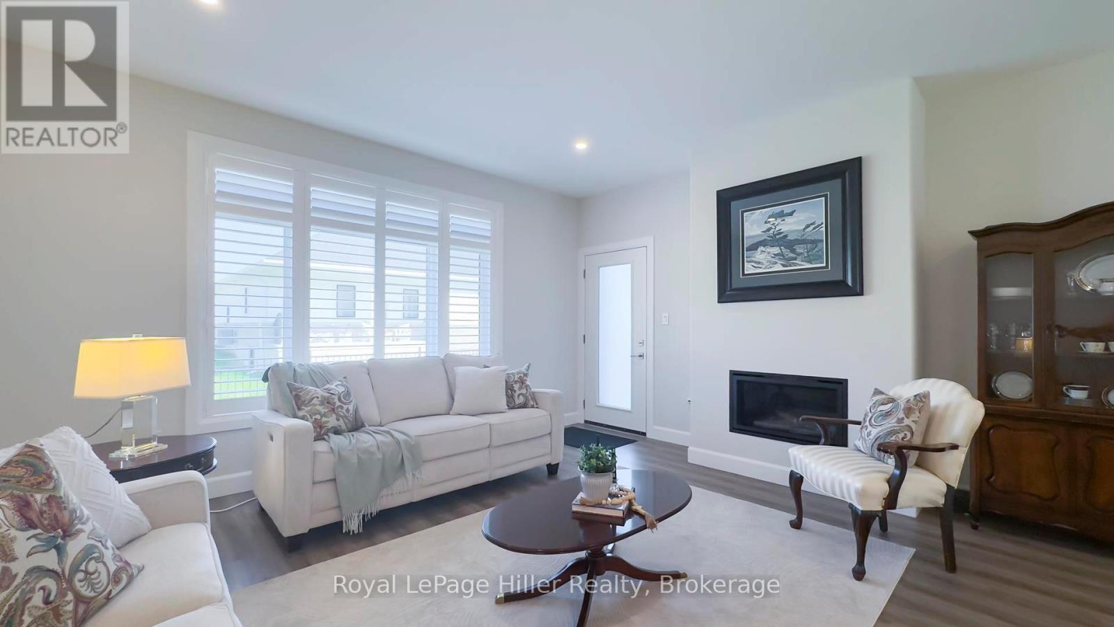 












3 - 24 UPPER THAMES LANE

,
West Perth (Mitchell),




Ontario
N0K1N0

