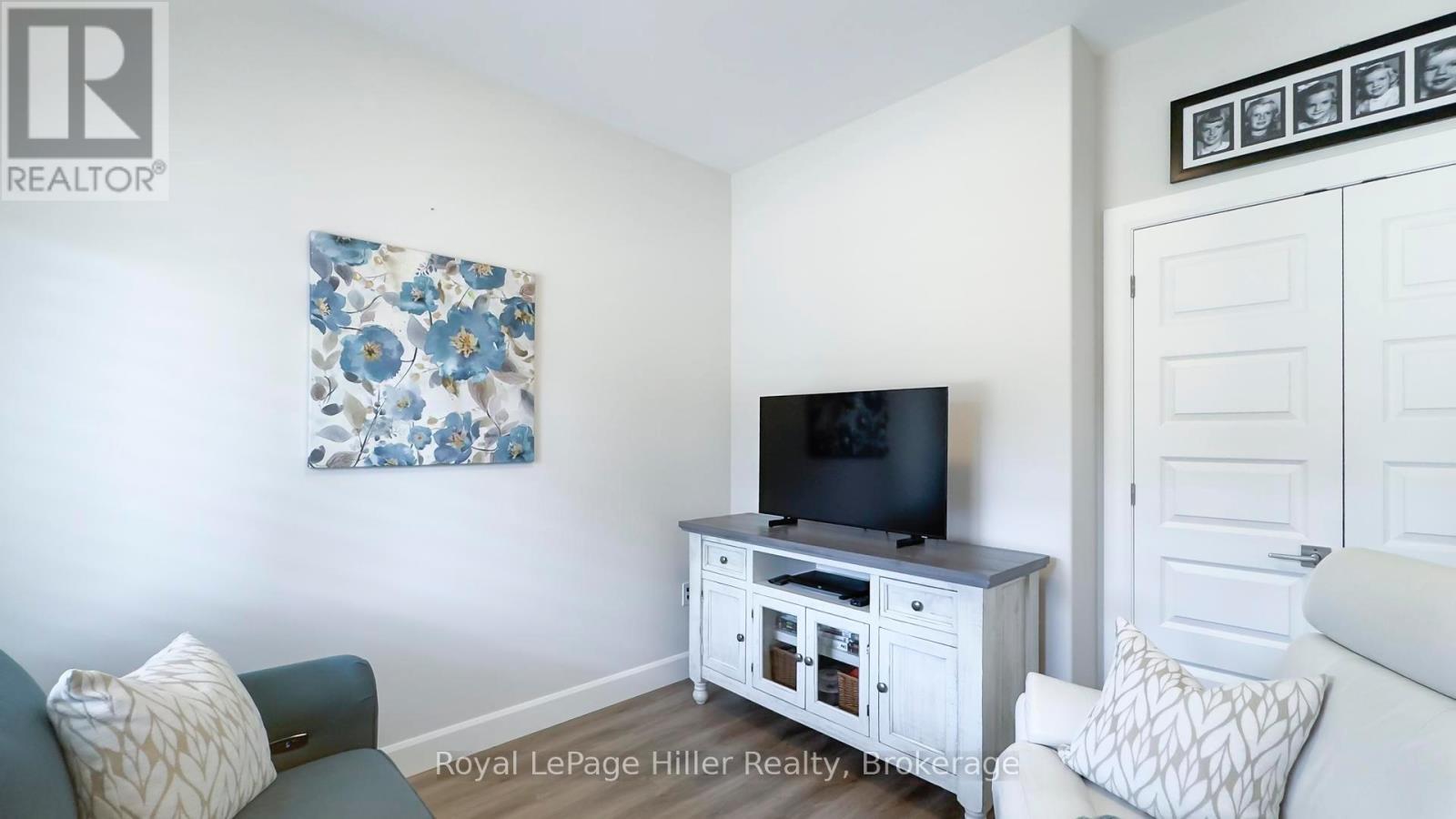 












3 - 24 UPPER THAMES LANE

,
West Perth (Mitchell),




Ontario
N0K1N0

