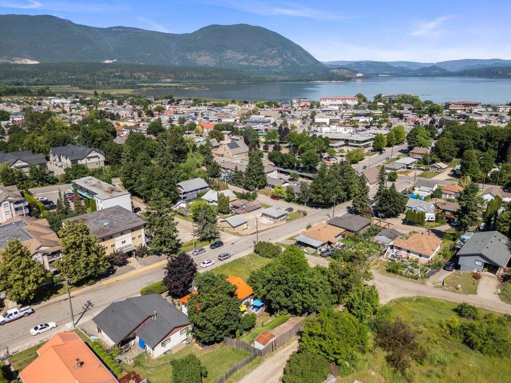 









230


6

Street,
Salmon Arm,




BC
V1E 4E8

