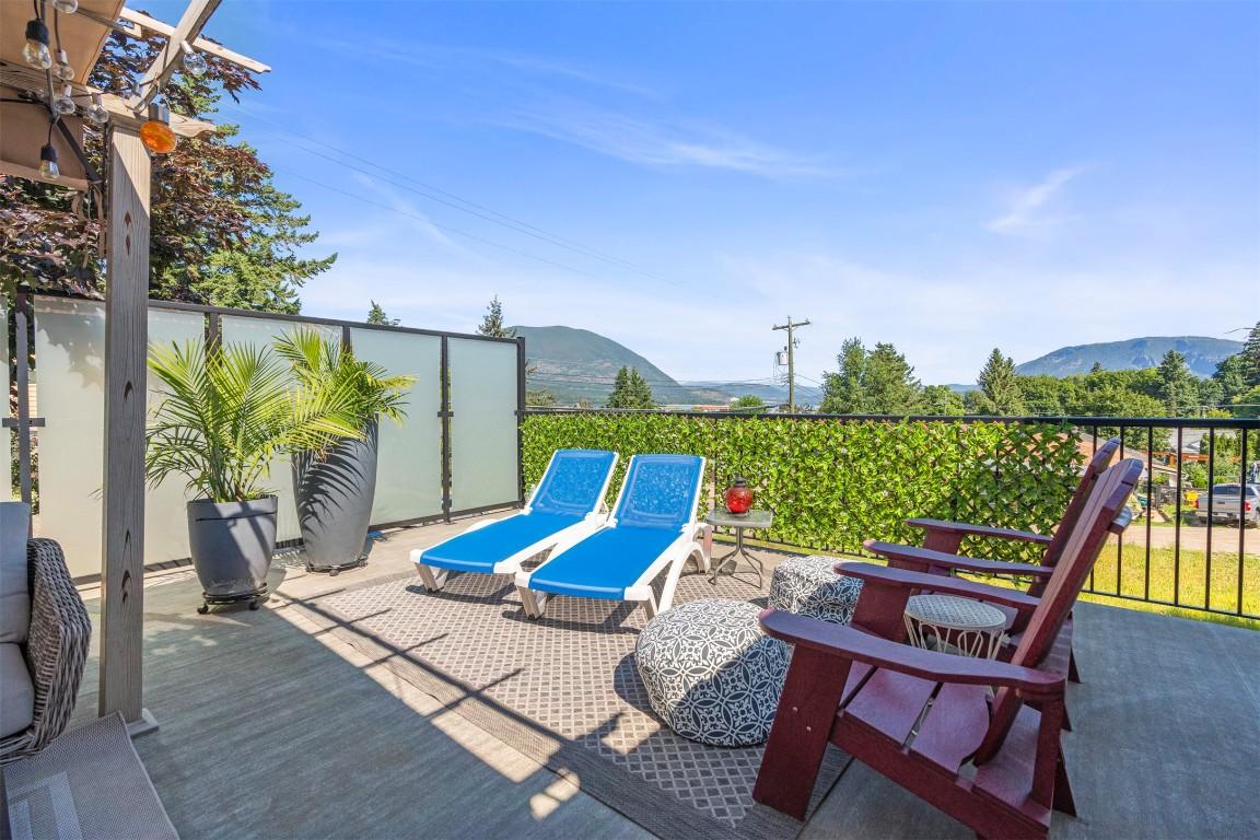 









230


6

Street,
Salmon Arm,




BC
V1E 4E8

