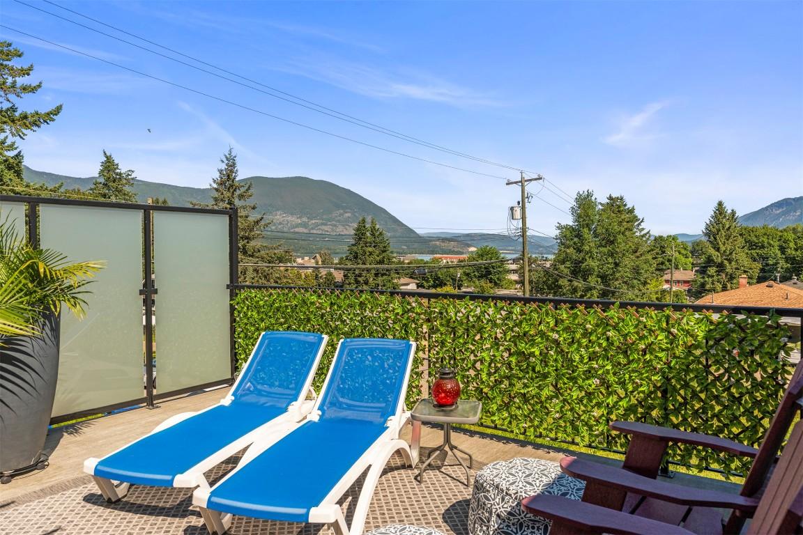 









230


6

Street,
Salmon Arm,




BC
V1E 4E8


