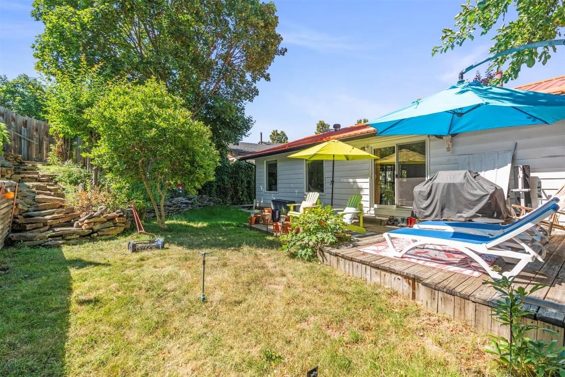 









230


6

Street,
Salmon Arm,




BC
V1E 4E8

