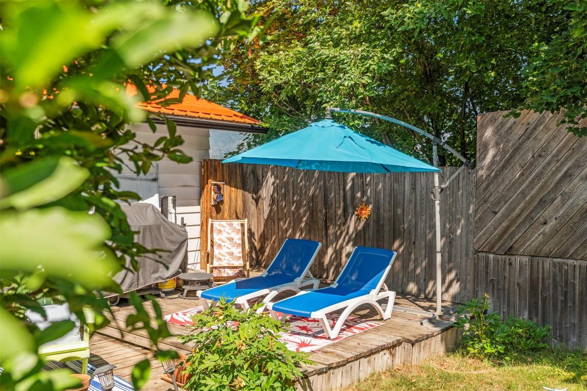 









230


6

Street,
Salmon Arm,




BC
V1E 4E8

