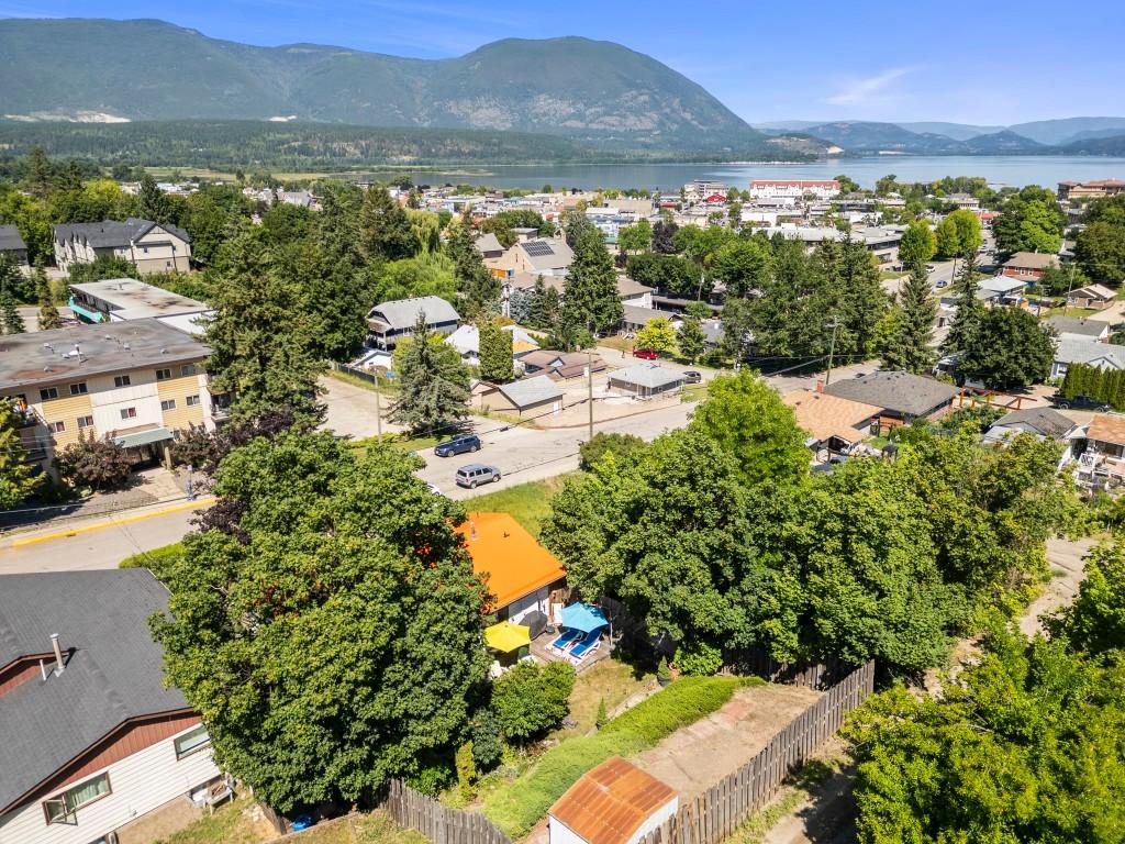 









230


6

Street,
Salmon Arm,




BC
V1E 4E8

