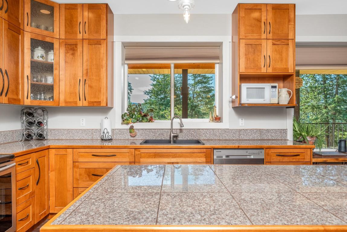 









3186


Salmon River

Road,
Salmon Arm,




BC
V1E 3H9

