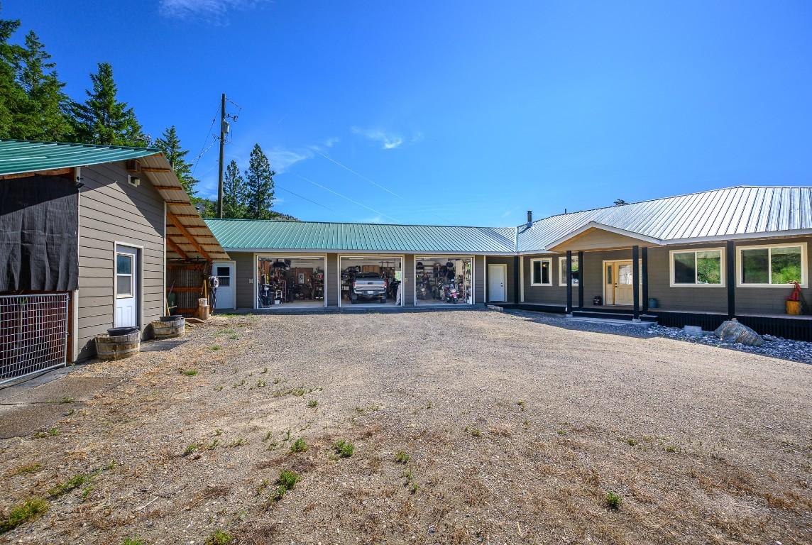 









3186


Salmon River

Road,
Salmon Arm,




BC
V1E 3H9

