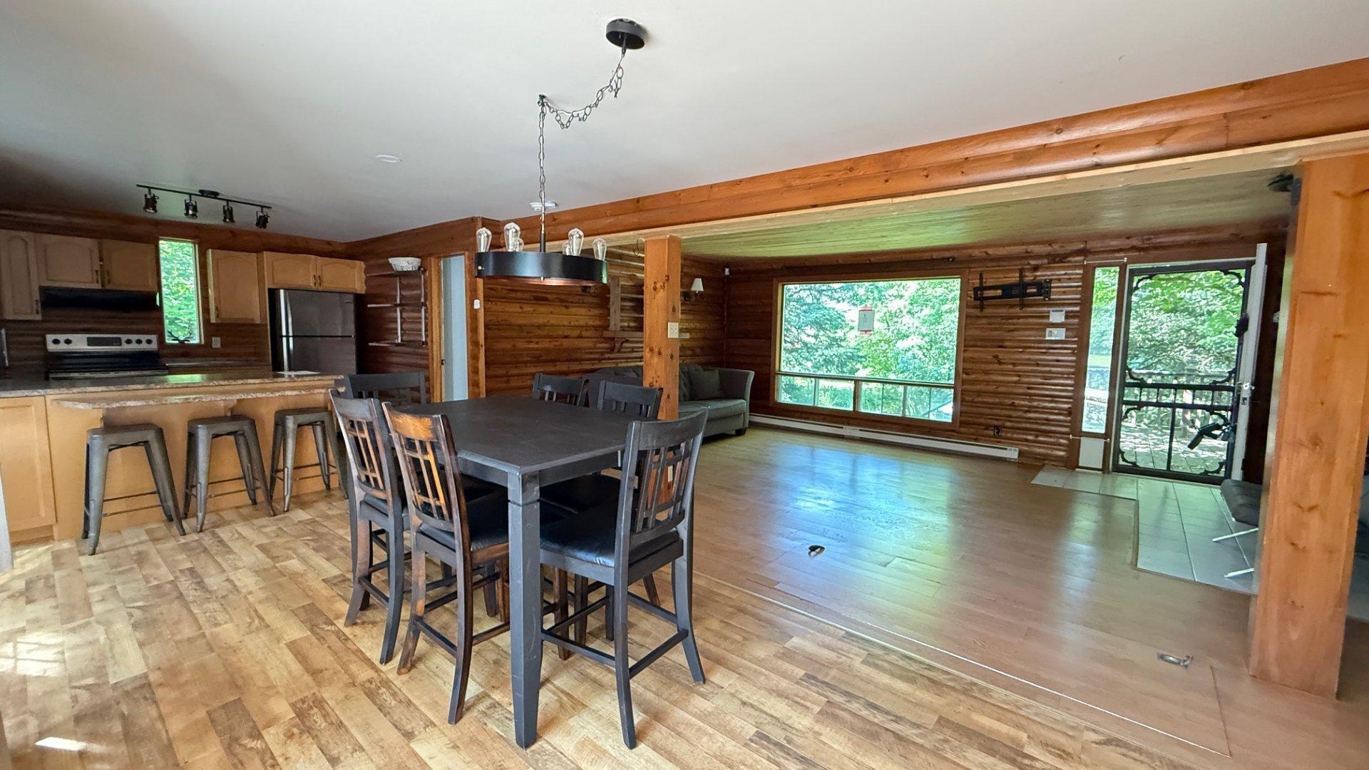 









1


Rue Daley

,
Grenville-sur-la-Rouge,




QC
J0V1B0

