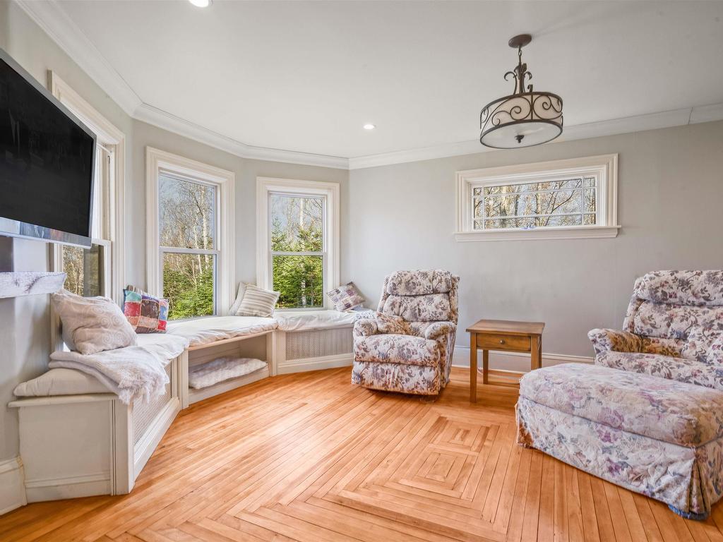












1336 Point Prim Road

,
Point Prim,




PE
C0A 1A0

