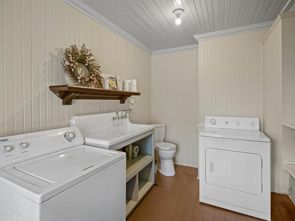 












1336 Point Prim Road

,
Point Prim,




PE
C0A 1A0

