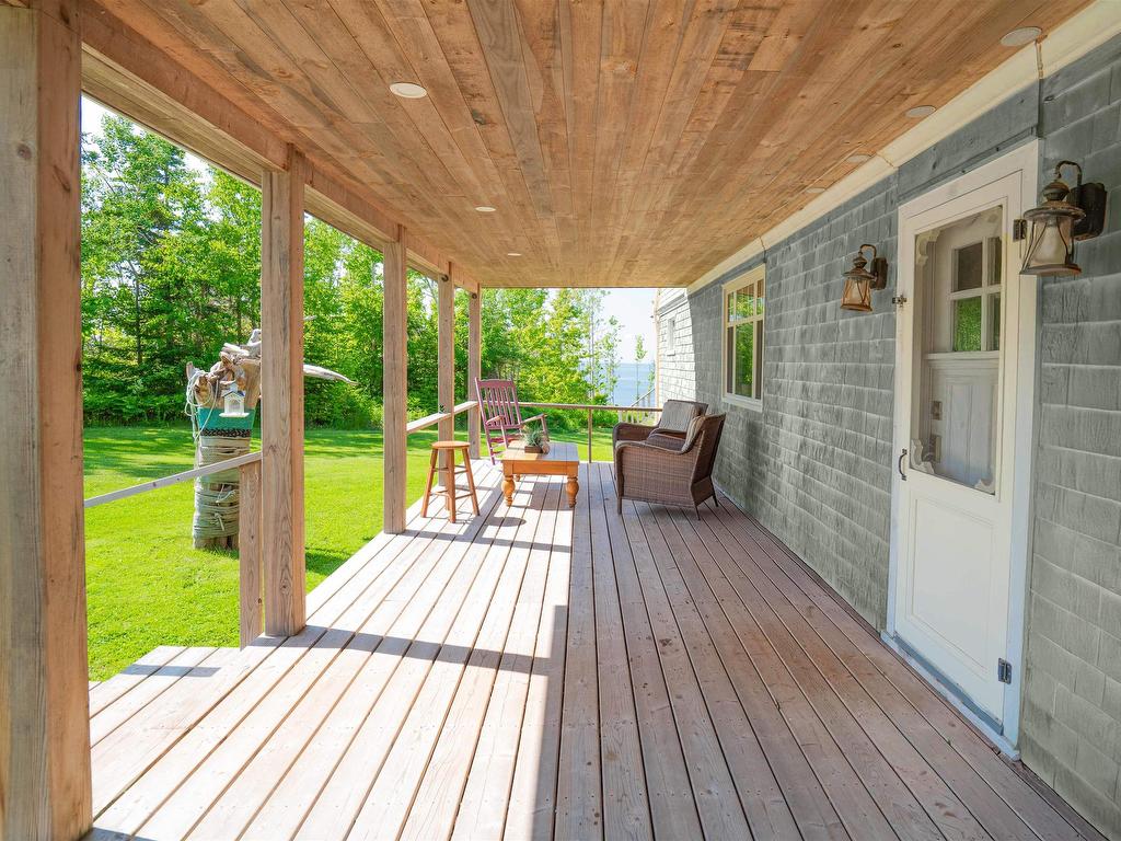












1336 Point Prim Road

,
Point Prim,




PE
C0A 1A0


