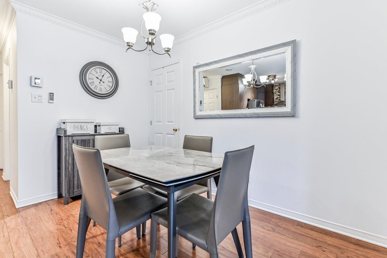 









2119


Rue des Crocus

,
Longueuil (Le Vieux-Longueuil),




QC
J4N0E4

