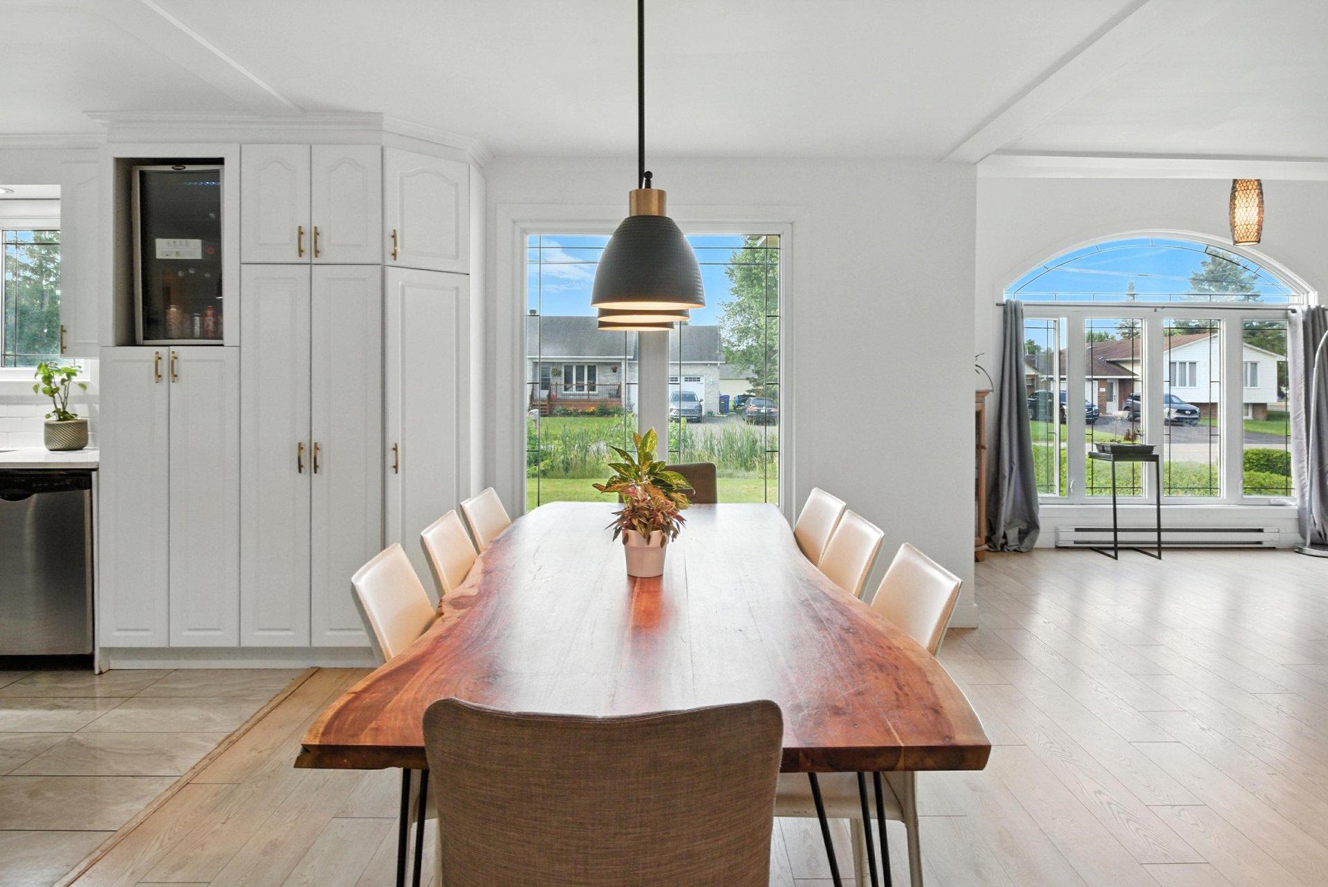 









247


Ch. St-Thomas

,
Gatineau (Gatineau),




QC
J8R3H3

