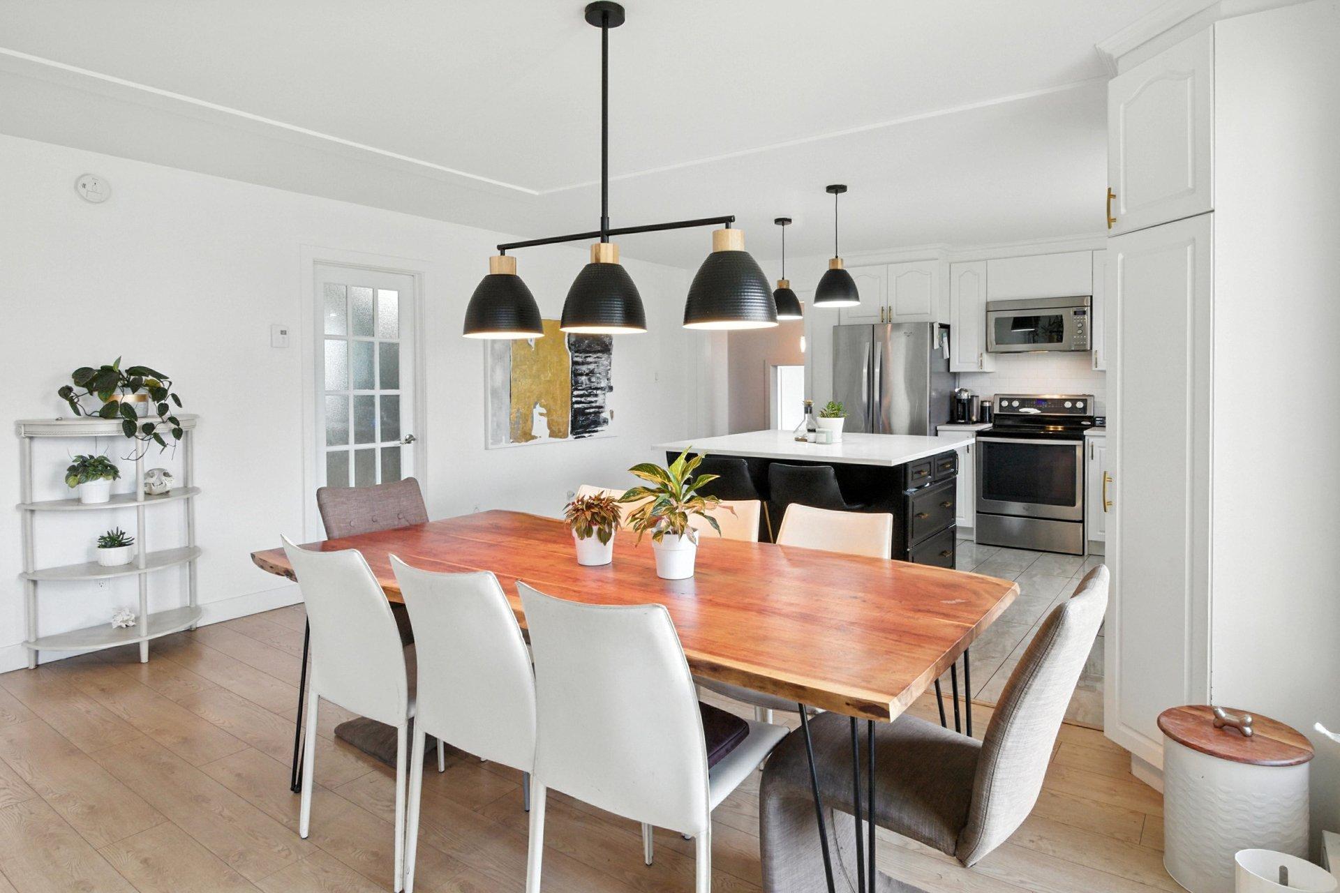 









247


Ch. St-Thomas

,
Gatineau (Gatineau),




QC
J8R3H3

