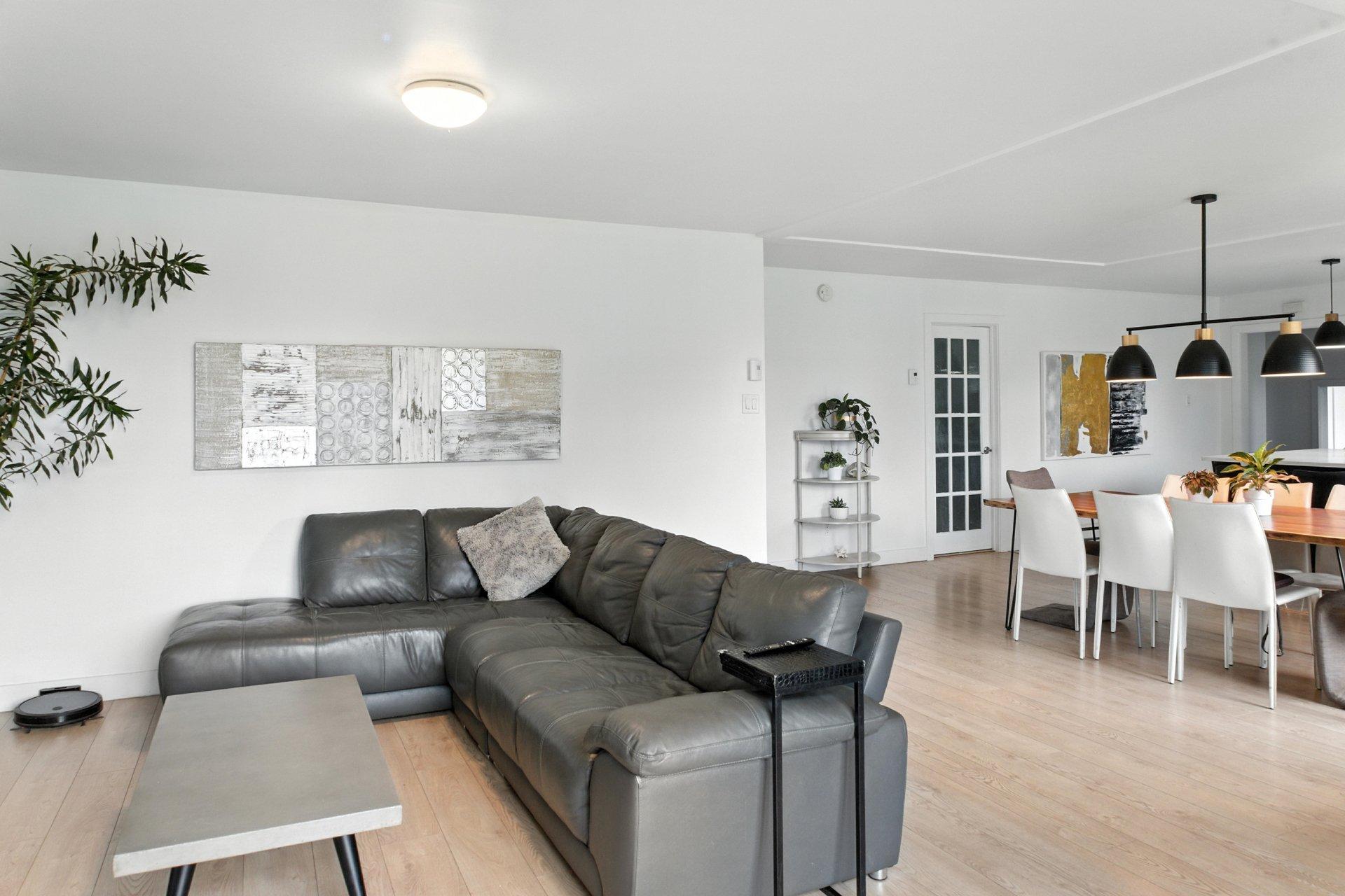 









247


Ch. St-Thomas

,
Gatineau (Gatineau),




QC
J8R3H3


