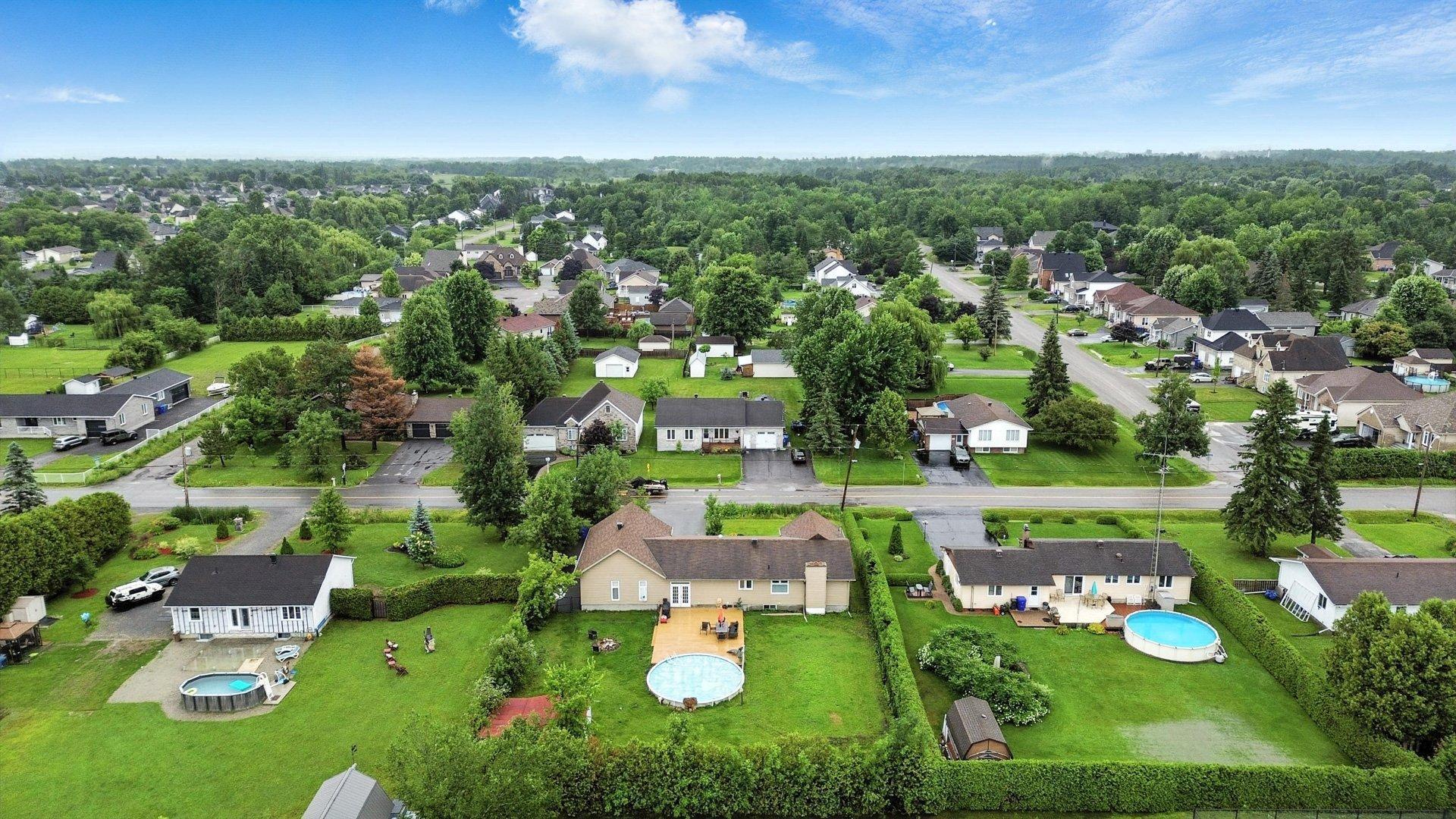 









247


Ch. St-Thomas

,
Gatineau (Gatineau),




QC
J8R3H3

