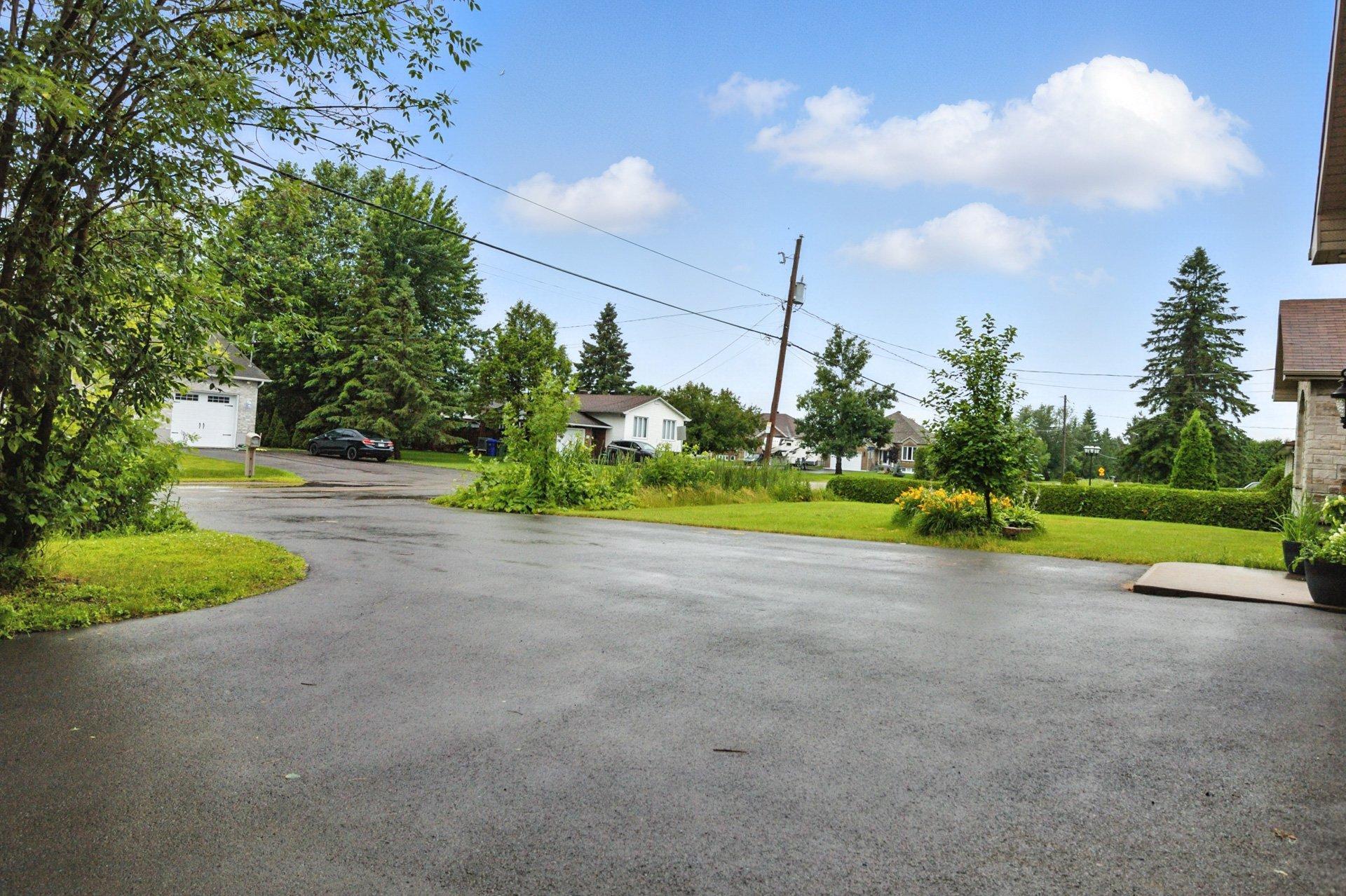 









247


Ch. St-Thomas

,
Gatineau (Gatineau),




QC
J8R3H3

