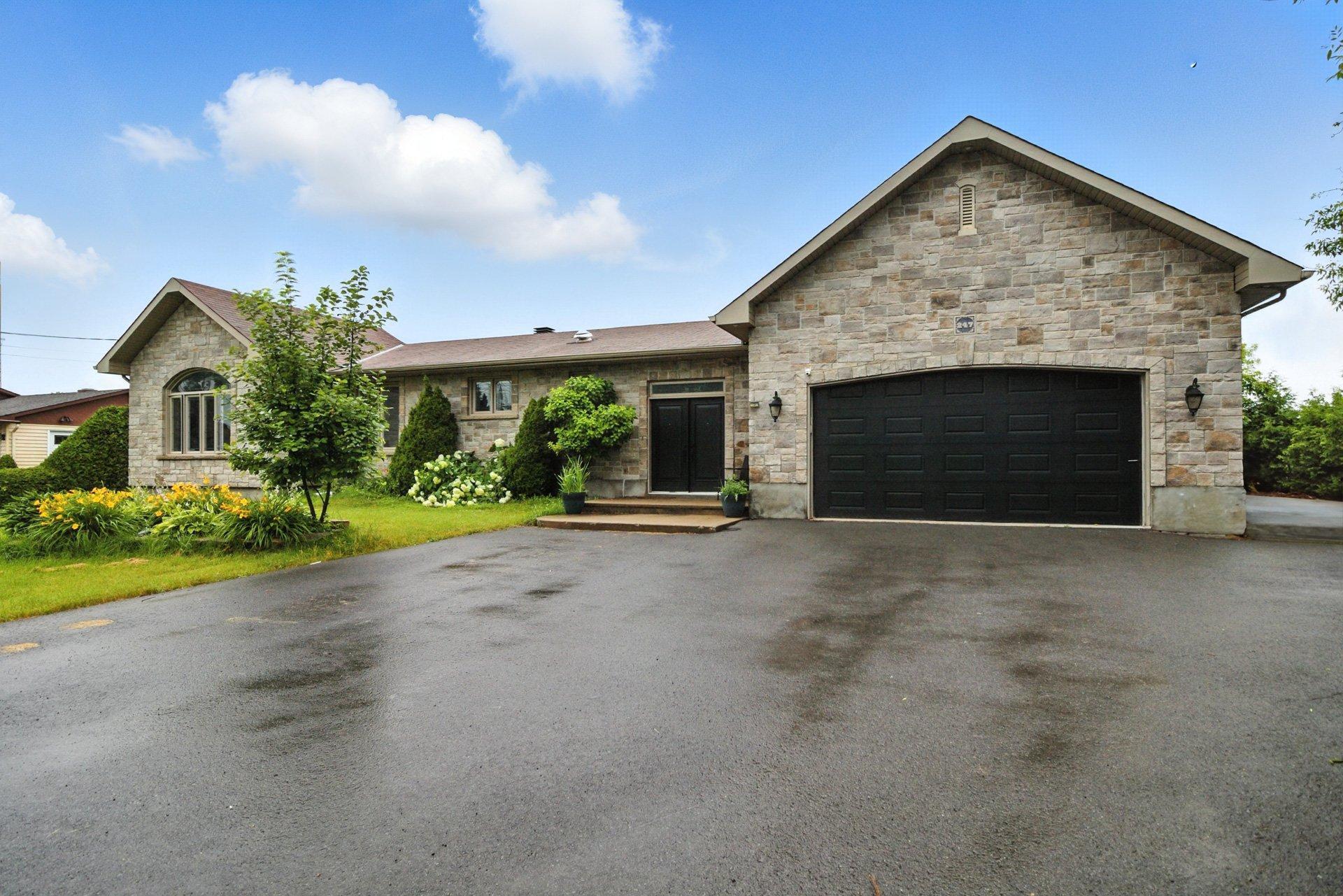 









247


Ch. St-Thomas

,
Gatineau (Gatineau),




QC
J8R3H3

