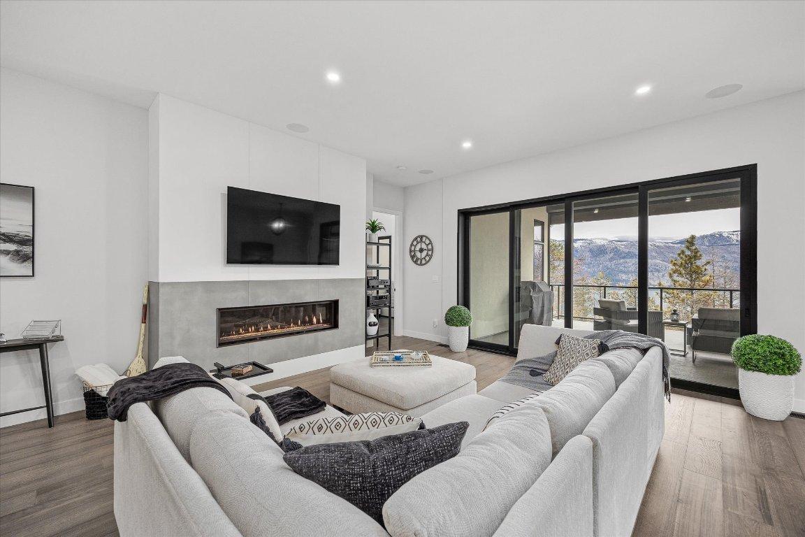 









10058


Beacon Hill

Drive,
Lake Country,




BC
V4V 0A9

