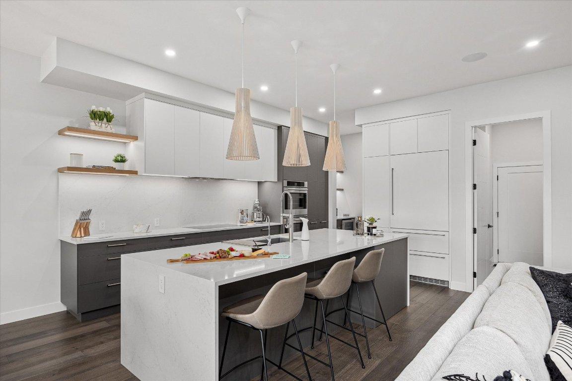 









10058


Beacon Hill

Drive,
Lake Country,




BC
V4V 0A9

