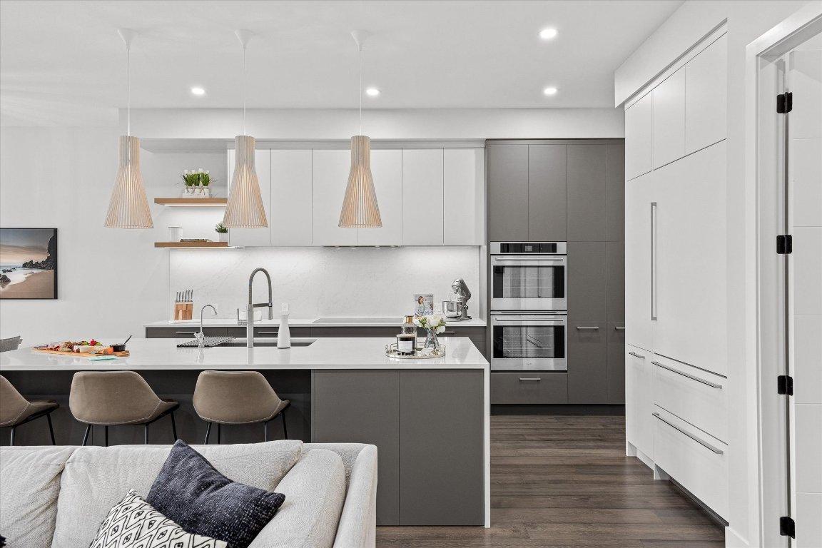 









10058


Beacon Hill

Drive,
Lake Country,




BC
V4V 0A9

