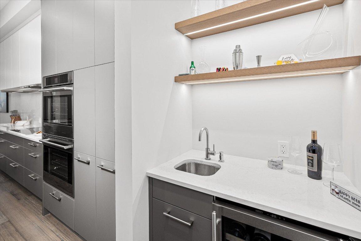 









10058


Beacon Hill

Drive,
Lake Country,




BC
V4V 0A9

