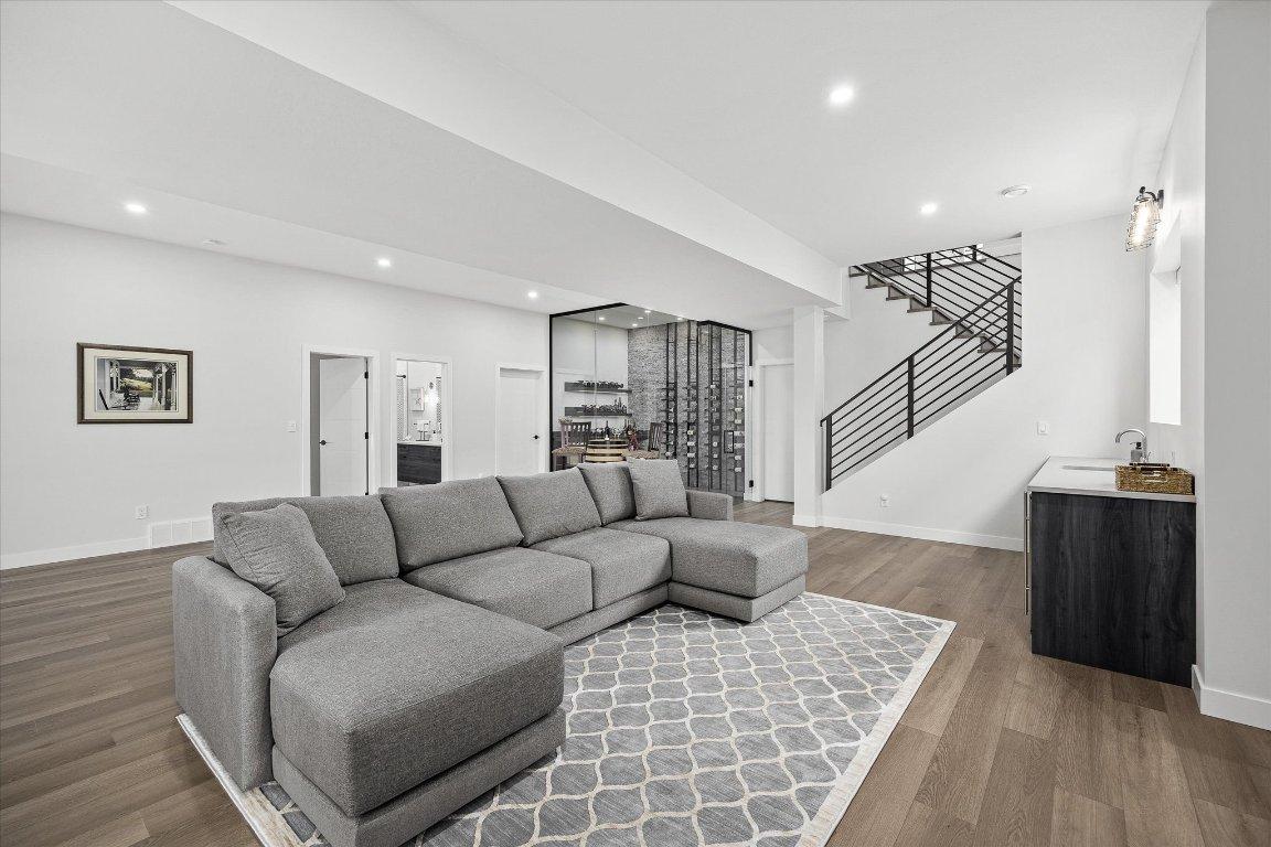 









10058


Beacon Hill

Drive,
Lake Country,




BC
V4V 0A9

