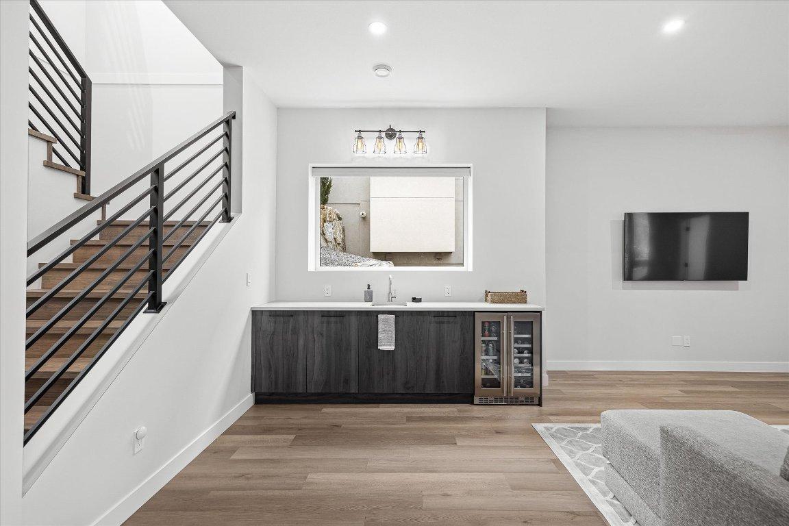 









10058


Beacon Hill

Drive,
Lake Country,




BC
V4V 0A9

