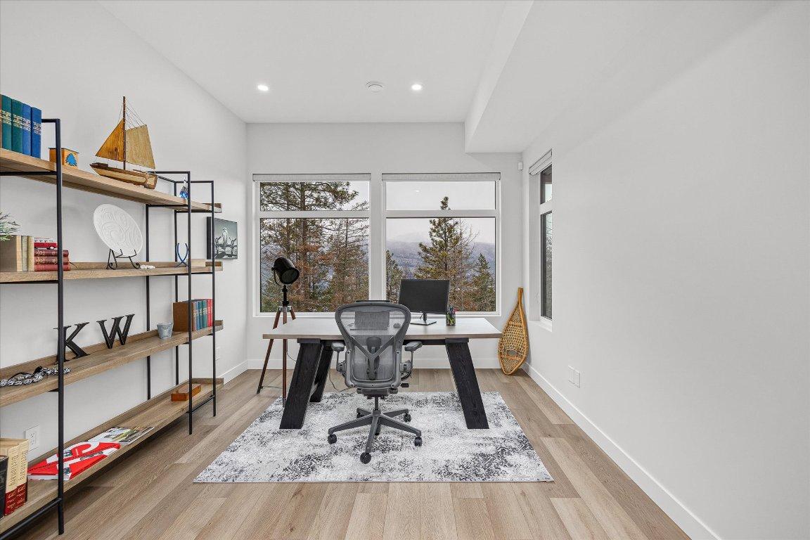 









10058


Beacon Hill

Drive,
Lake Country,




BC
V4V 0A9

