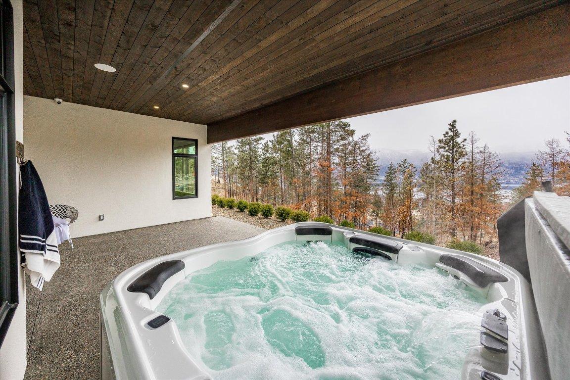 









10058


Beacon Hill

Drive,
Lake Country,




BC
V4V 0A9

