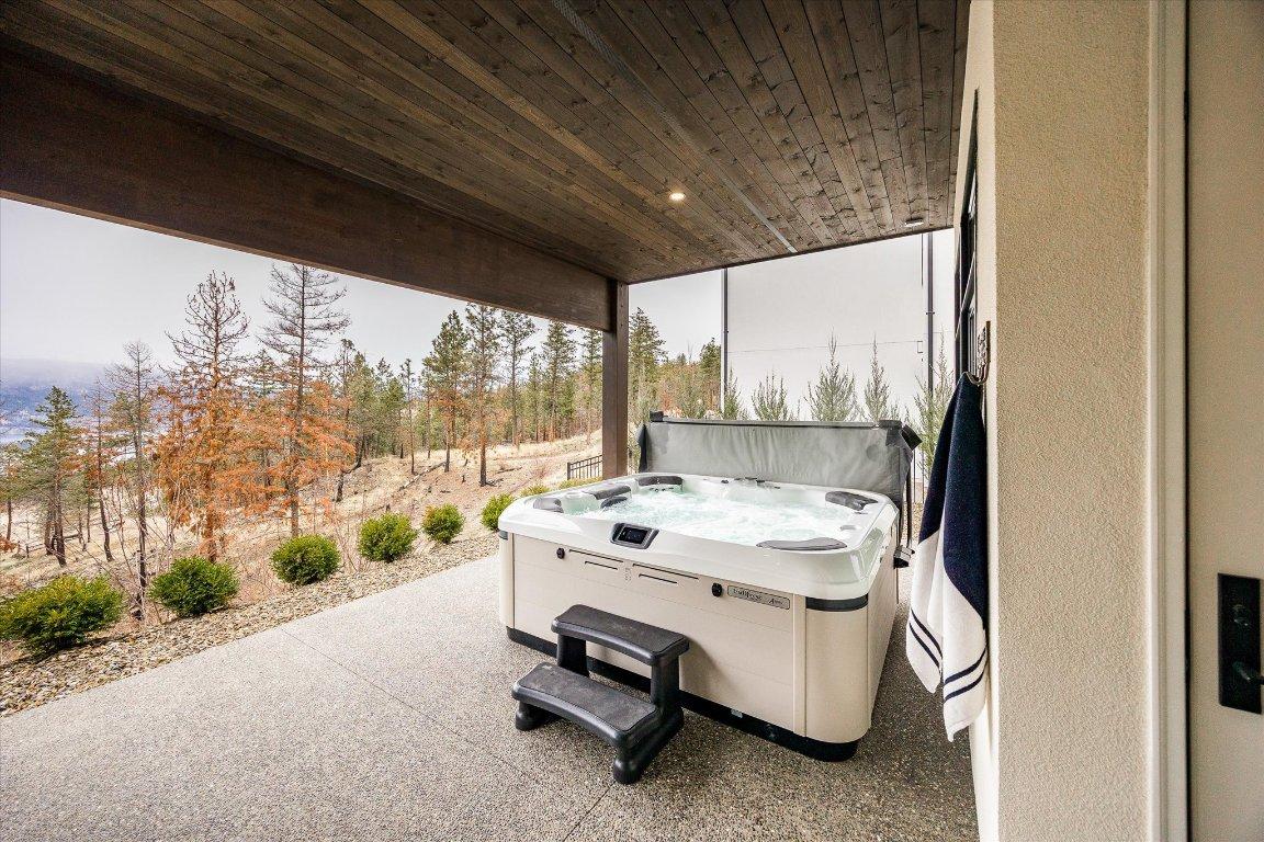 









10058


Beacon Hill

Drive,
Lake Country,




BC
V4V 0A9

