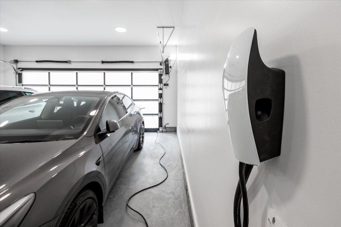 









10058


Beacon Hill

Drive,
Lake Country,




BC
V4V 0A9

